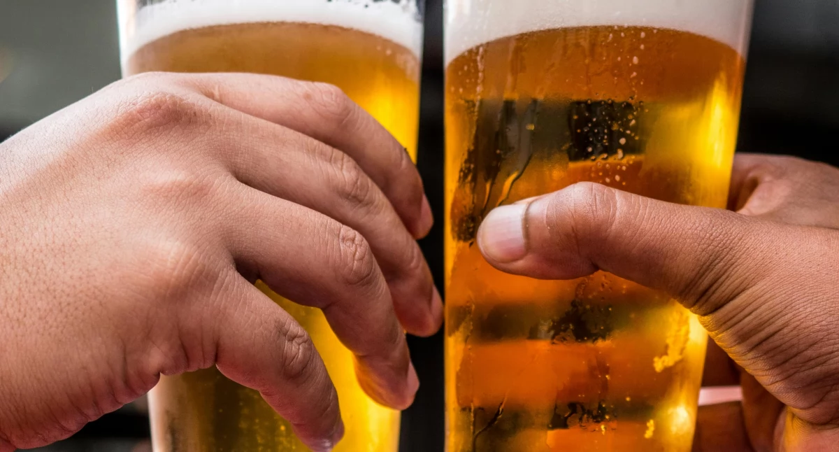 Rząd podnosi akcyzę na alkohol. Branża oburzona. Prof. Balwicki: 
