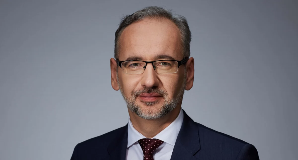 Atak na Adama Niedzielskiego. Były minister zdrowia pobity, sprawcy zatrzymani przez policję