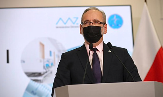 A. Niedzielski nie wyklucza zaostrzenia restrykcji w grudniu