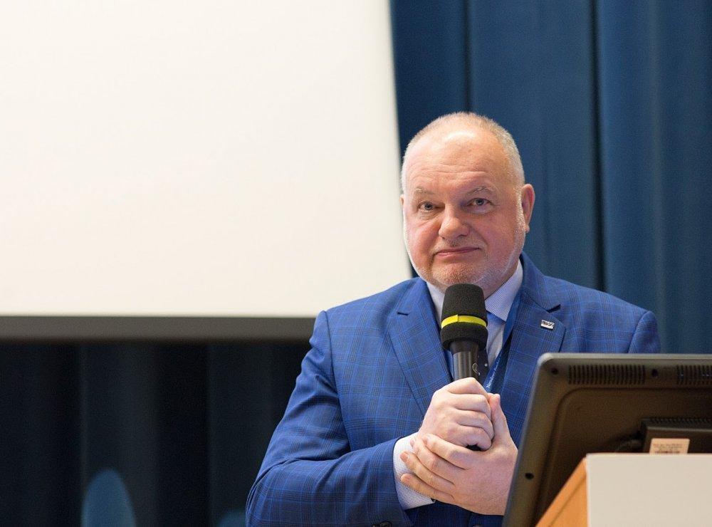 A. Jacyna złożył dymisję z funkcji prezesa NFZ