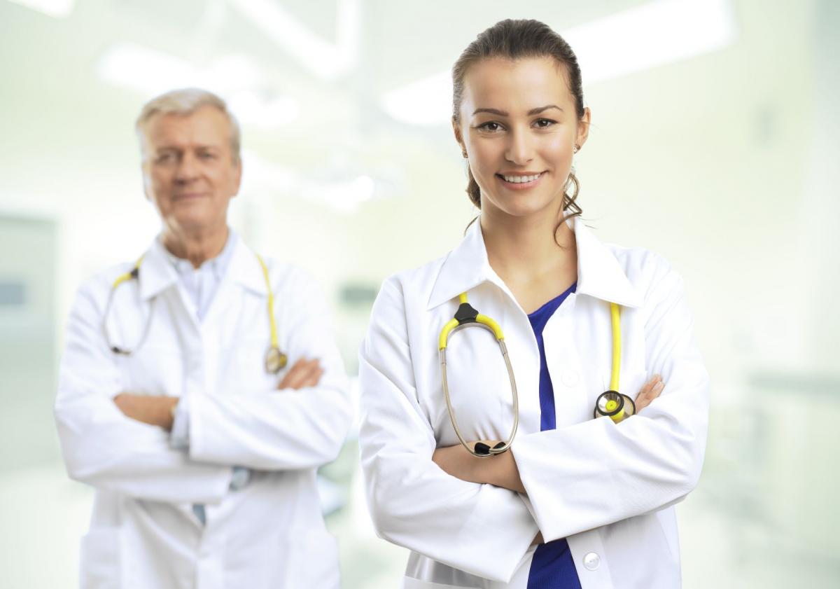 Najnowsze badania: kobiety są lepszymi lekarzami