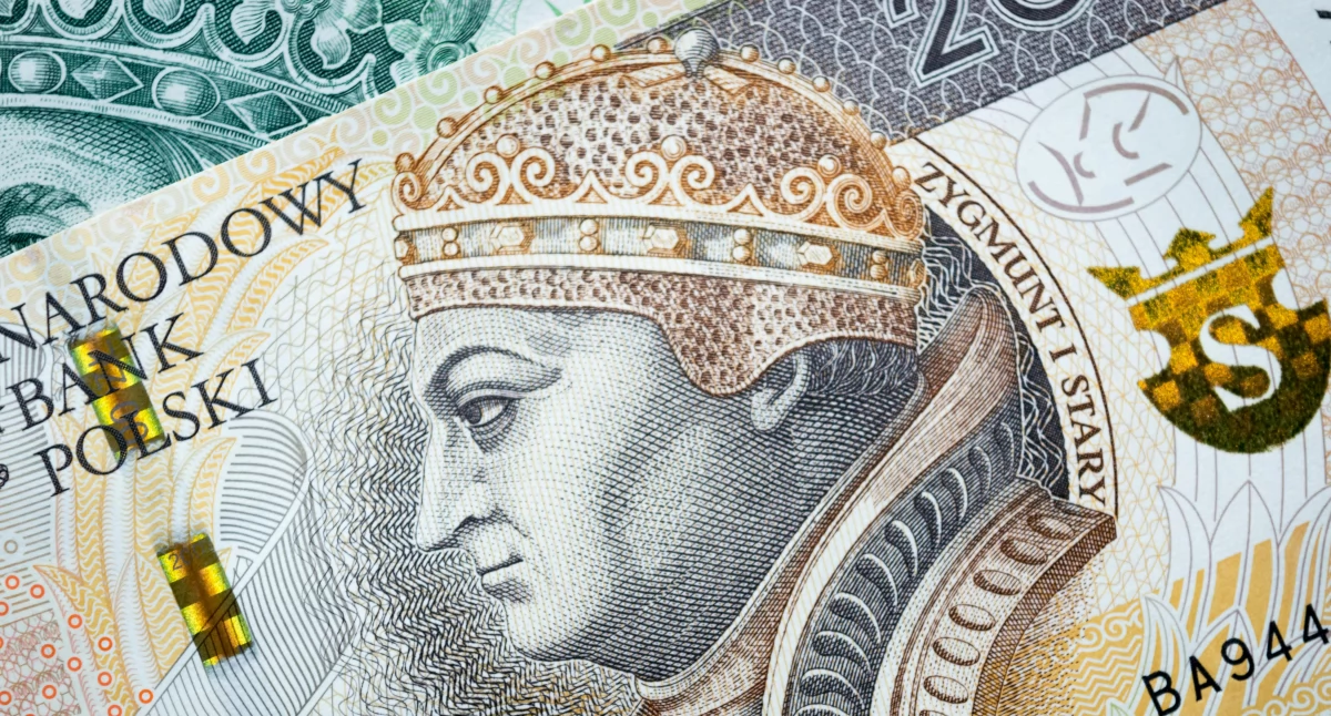 Inflacja w sierpniu 2025. Paliwa tanieją, a zdrowie znowu drożeje. Najnowszy raport GUS