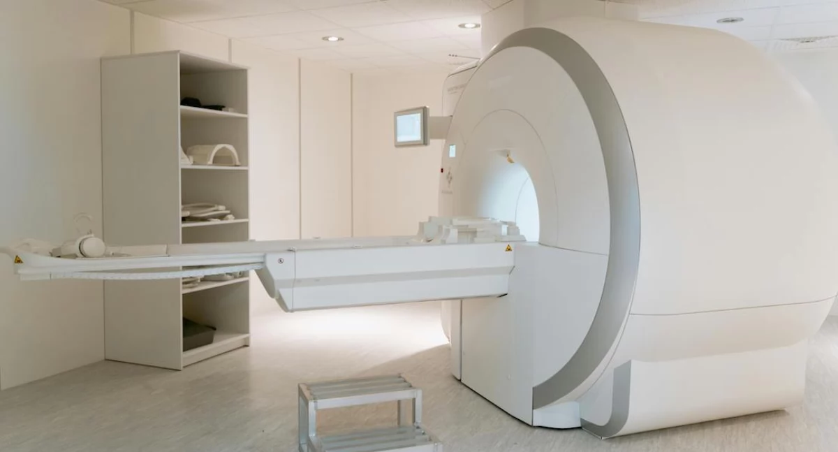 PET/CT pod kontrolą limitów NFZ – lekarze ostrzegają przed zagrożeniem dla pacjentów onkologicznych