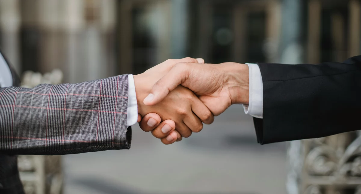 Novo Nordisk przejmuje Akero Therapeutics za 5,2 miliarda dolarów – strategiczne przejęcie w walce o rynek leków na MASH