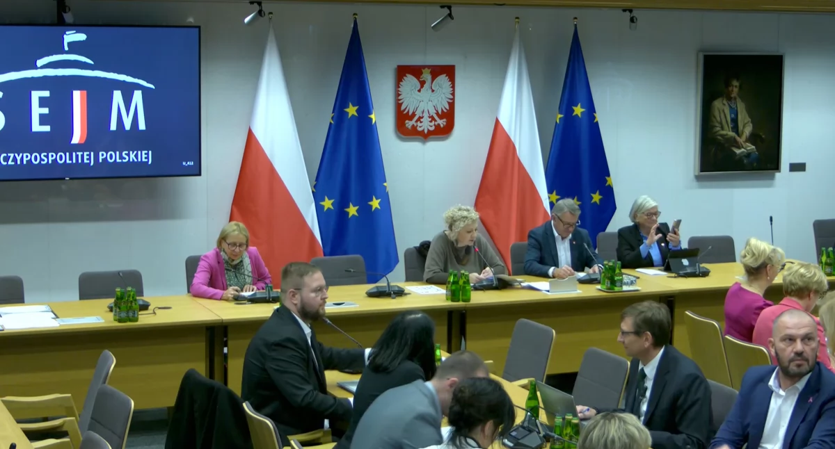 Budżet na zdrowie 2026 z pozytywną opinią Komisji Zdrowia. MZ szacuje 23 mld zł luki w NFZ