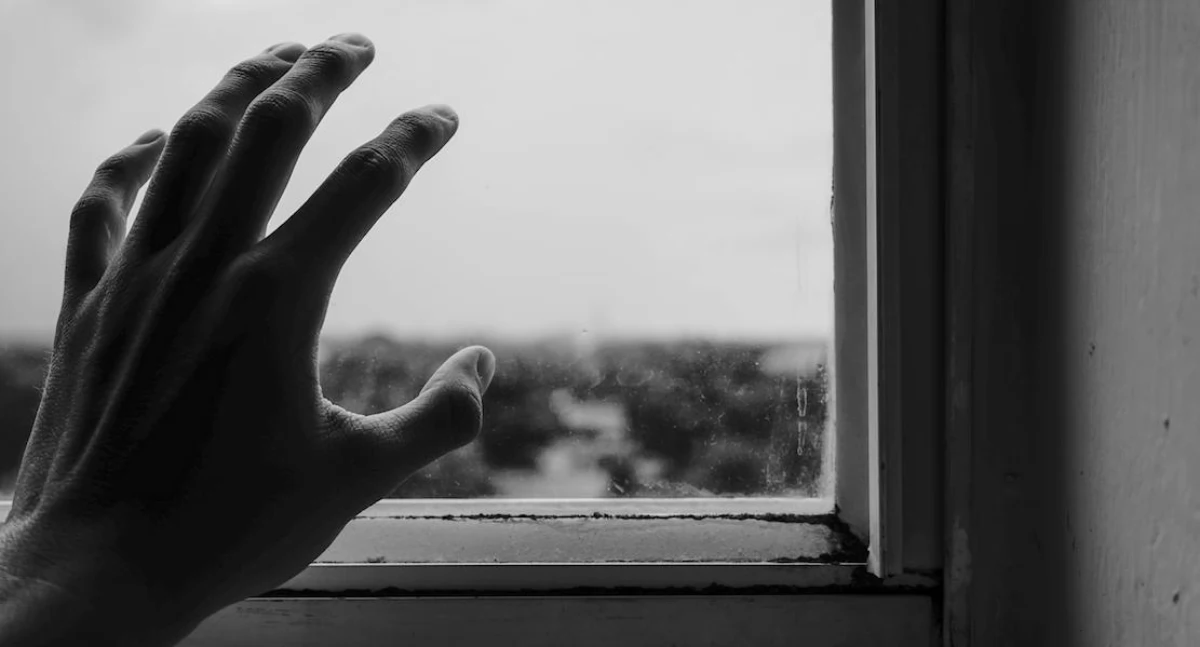 Żałoba, która boli w ciele: jak strata bliskich zmienia naszą psychikę i zdrowie?