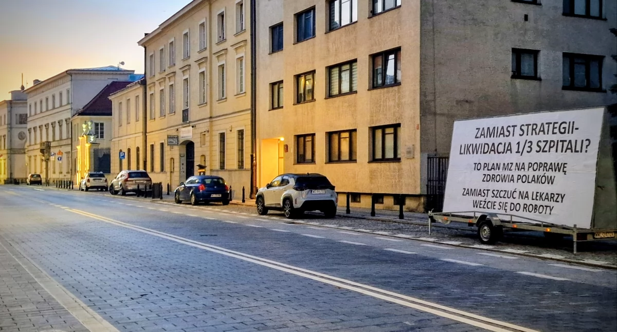 MZ odpowiada lekarzom w sprawie pensji. „Nadesłano 95 maili z uwagami”