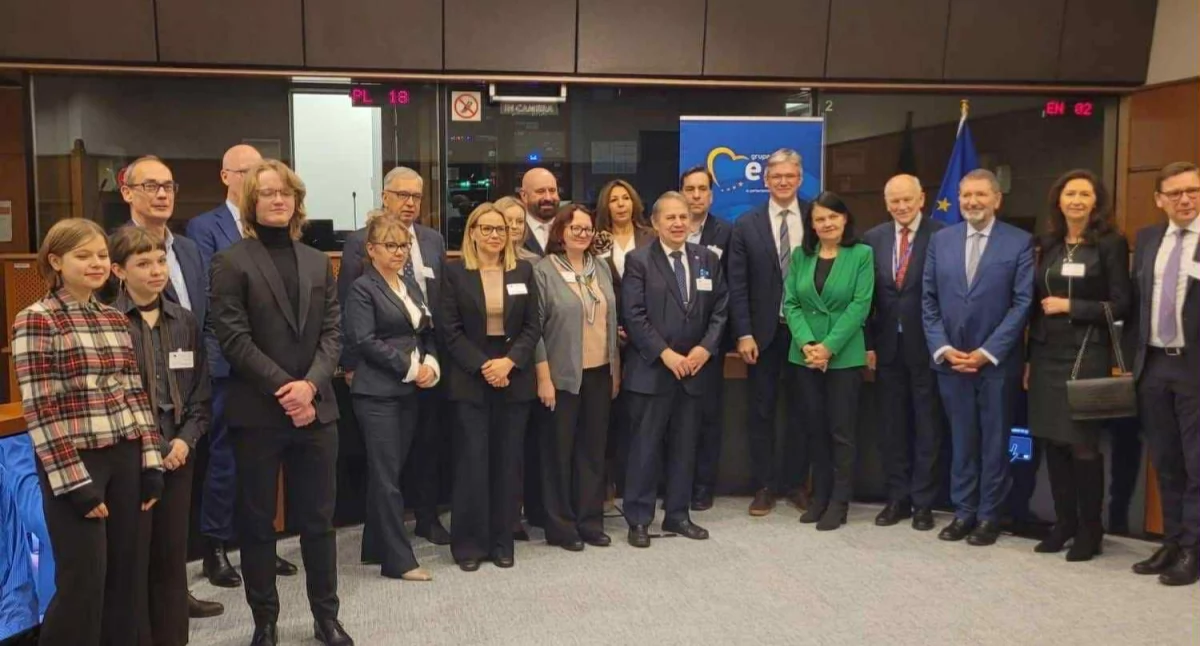 Wiceminister zdrowia Katarzyna Kacperczyk podkreśla znaczenie polskiej transplantologii serca w Europie