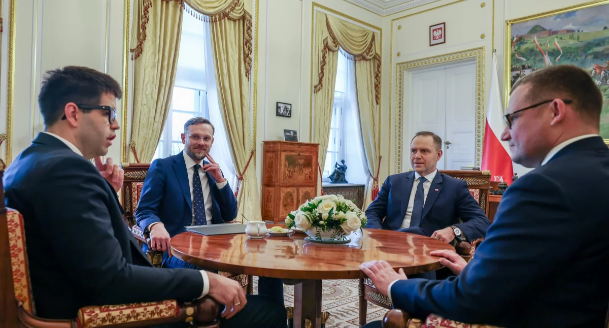 Walka o pieniądze dla lekarzy wchodzi w politykę. Prezydent Karol Nawrocki wspiera Naczelną Izbę Lekarską