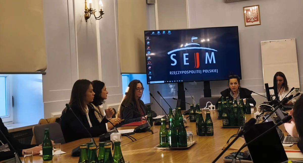 Szczepienie przeciwko HPV musi być nazwane szczepionką na raka. Resorty apelują o zdecydowane działania