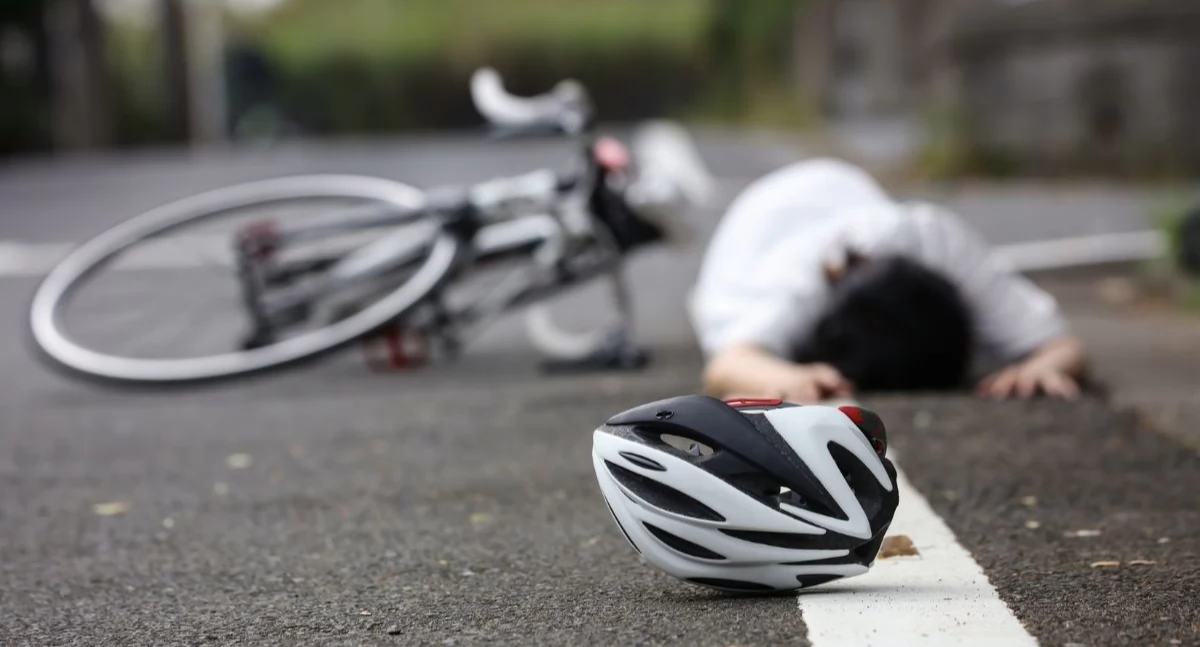 Ministerstwo chce kupić 65 tys. kasków rowerowych. I rozda je dzieciom