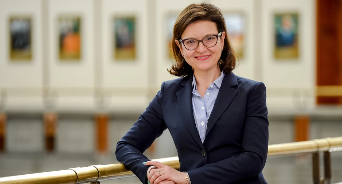 „Zdrowie pracowników to inwestycja, nie koszt”. Rozmowa z dr hab. Agnieszką Chłoń-Domińczak, prof. Szkoły Głównej Handlowej
