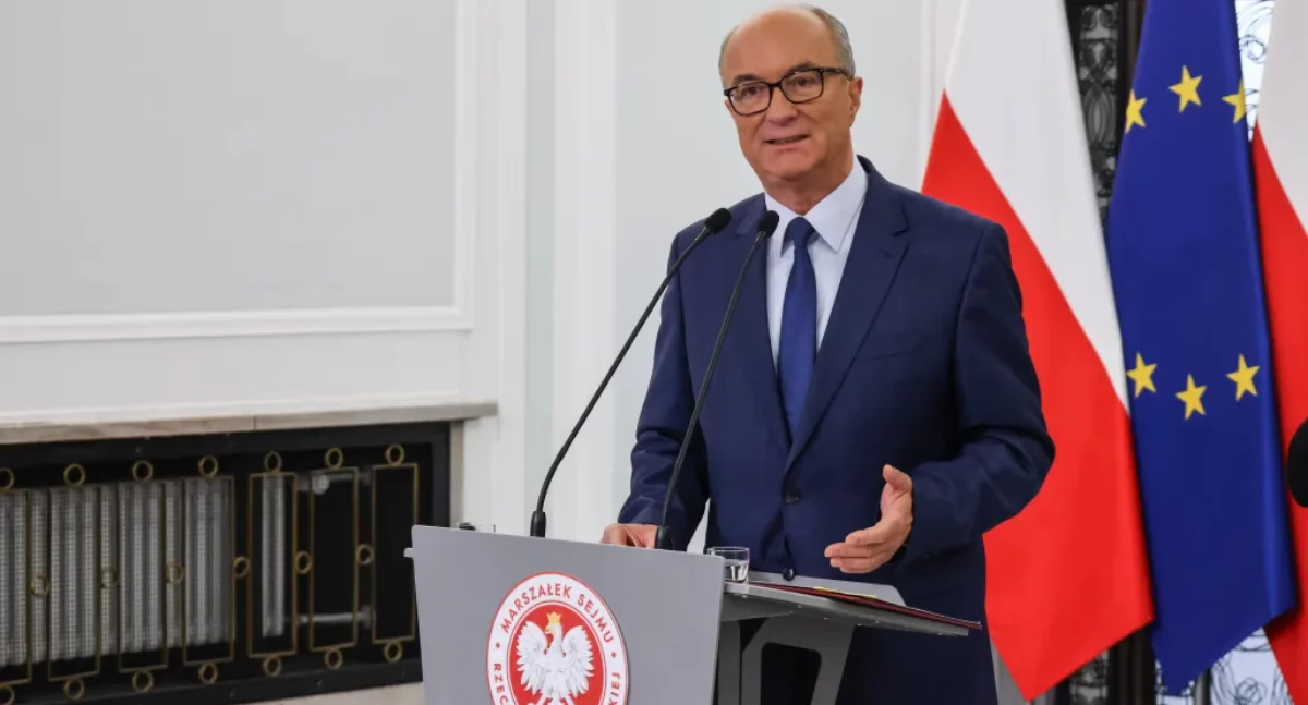 Zakaz sprzedaży alkoholu w Sejmie wchodzi od 24 listopada. Porządki marszałka Czarzastego 