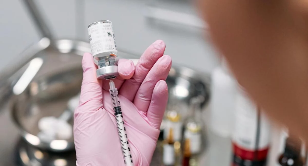 GIS: W kraju przeciw HPV zaszczepionych jest tylko 16 proc. osób do 18. roku życia