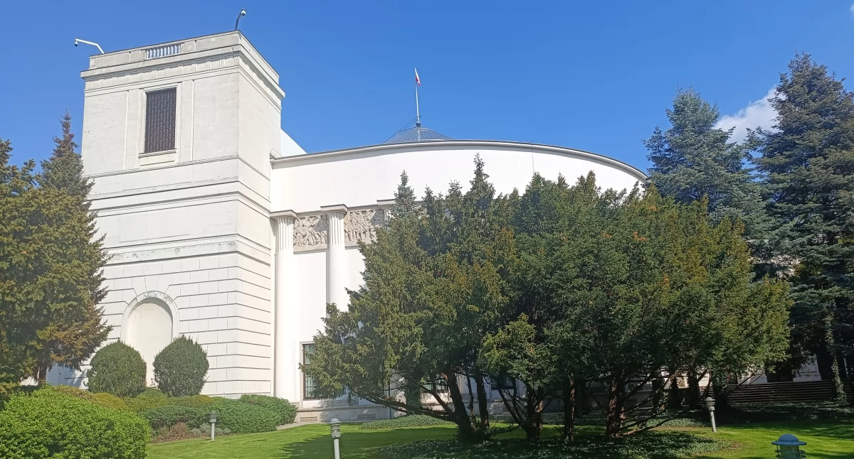 Senat popiera podwyższenie kar za atak na medyka. Nowe przepisy trafią do prezydenta