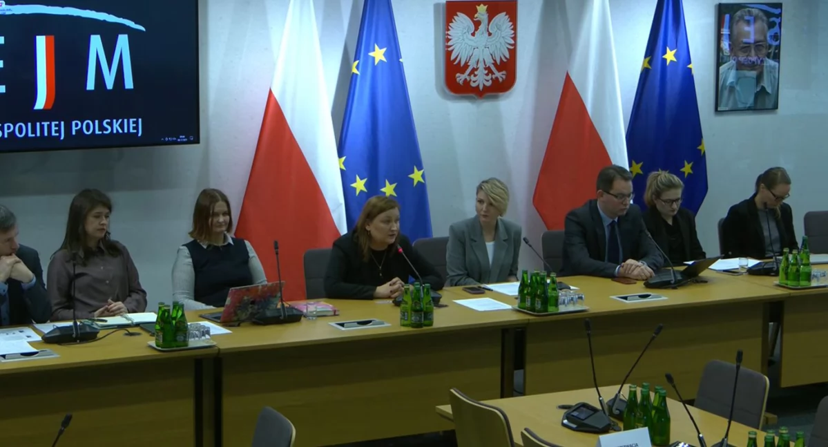Jak chronić dzieci w sieci? Liczne błędy prokuratury i firm internetowych