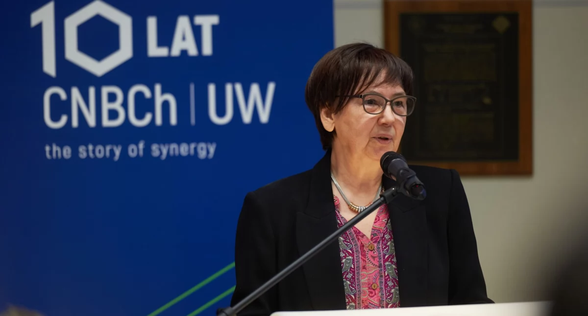 Ekosystem innowacji medycznych na UW: jak zatrzymać młodych naukowców? Wywiad z prof. Ewą Bulską i Konradem Zawadzkim