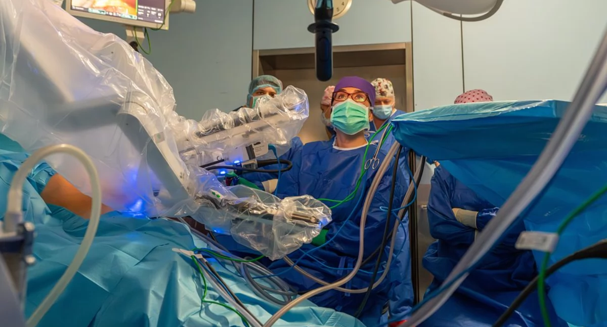 Szpital Medicover wprowadził system robotyczny da Vinci piątej generacji
