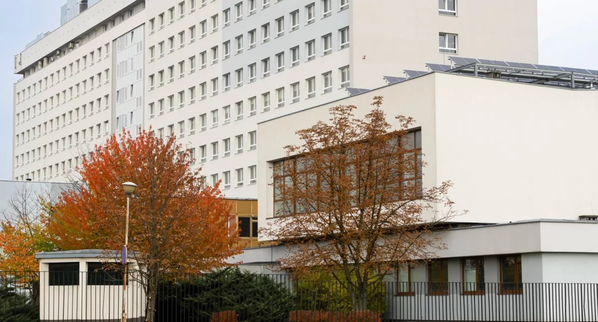 Nowe terapie onkologiczne refundowane od 2026 – przełom w leczeniu raka piersi, płuca i chłoniaków. Opinie ekspertów NIO