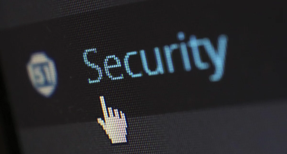 ISO/IEC 27001 – co to jest i jak wpływa na zaufanie klientów i partnerów?