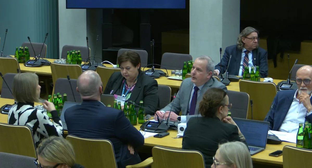 PiS nadal walczy o „Dobry posiłek” i słyszy: „pilotaż się skończył”