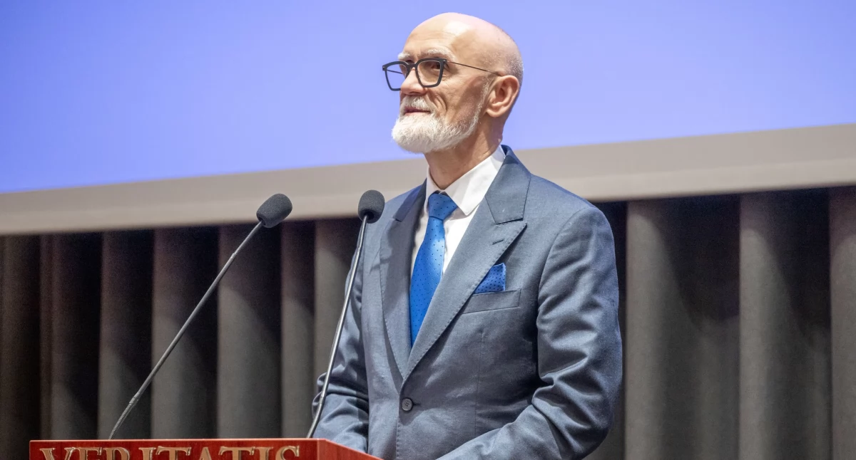 Maciejewski: rząd pracuje nad  bezpieczną siecią oddziałów położniczych