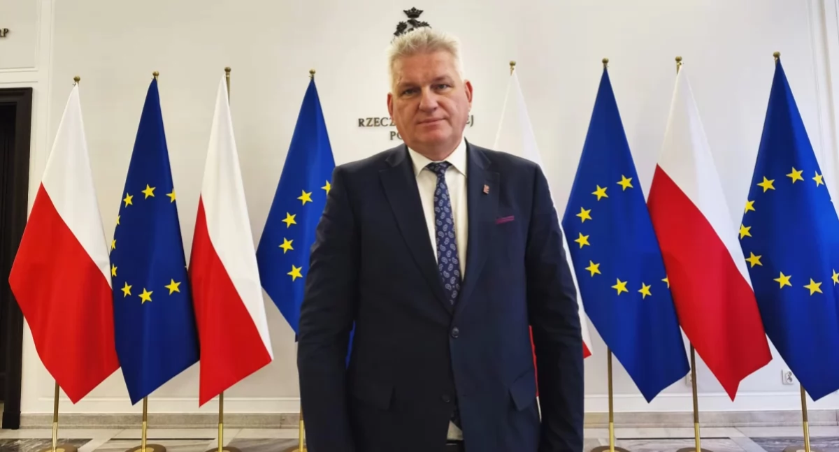 Spotkanie Lewicy z ministrem finansów i MZ w sprawie 12-proc. podatku zdrowotnego: 2 biliony zł na zdrowie przez 10 lat?  