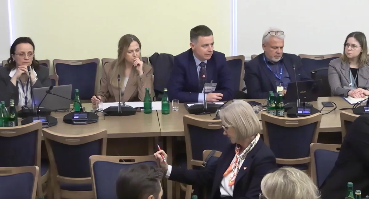 Otyłość w Polsce: „Jedz mniej, ruszaj się więcej? To działanie przeciwskuteczne” – dramatyczna debata w Komisji Zdrowia