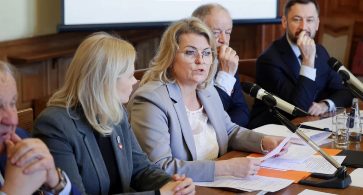 „Bezpieczny medyk to bezpieczny pacjent” – stanowisko Senatu po obradach w Krakowie i deklaracja