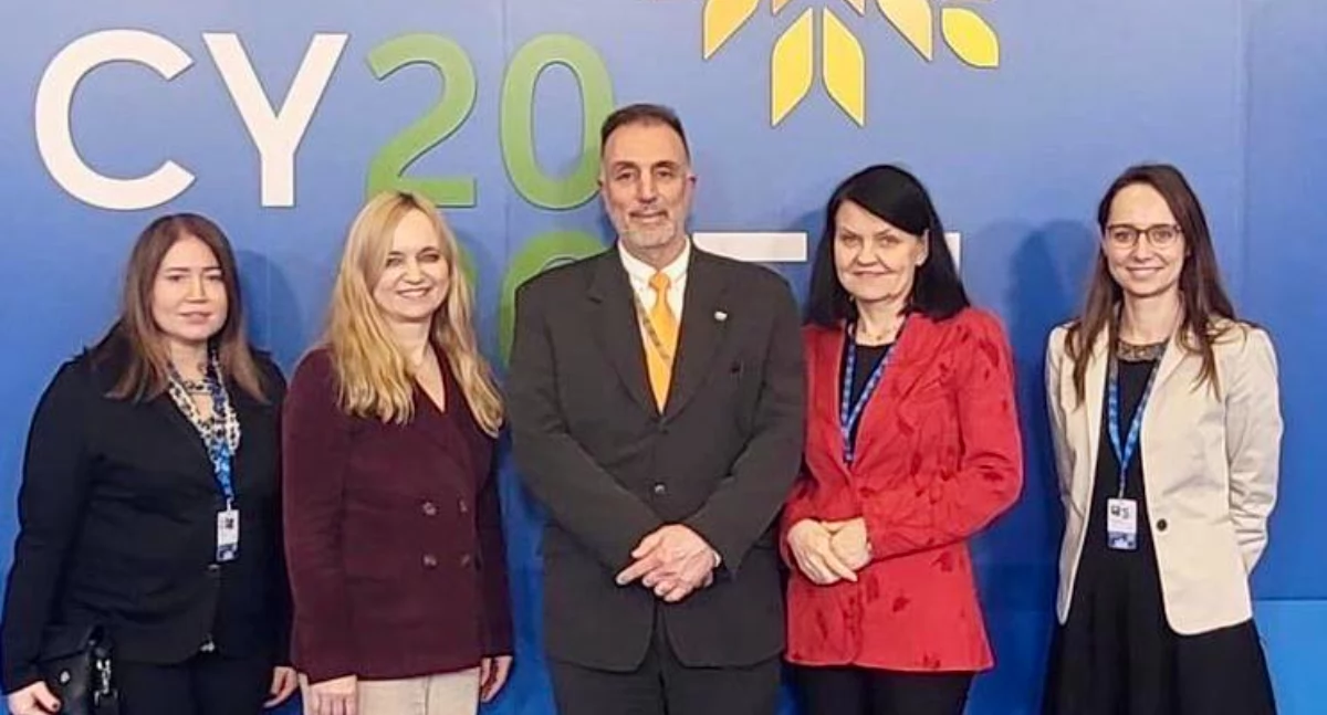„Musimy budować bardziej przewidywalny model badań” – wiceminister Kacperczyk o bezpieczeństwie zdrowotnym Europy w Nikozji