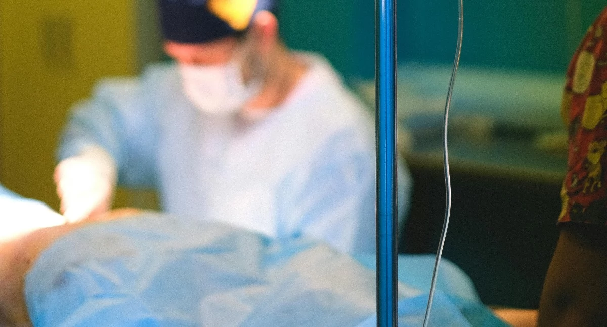 Znamy powód odejścia kaliskiego lekarza, który zarabiał 2,5 mln zł rocznie