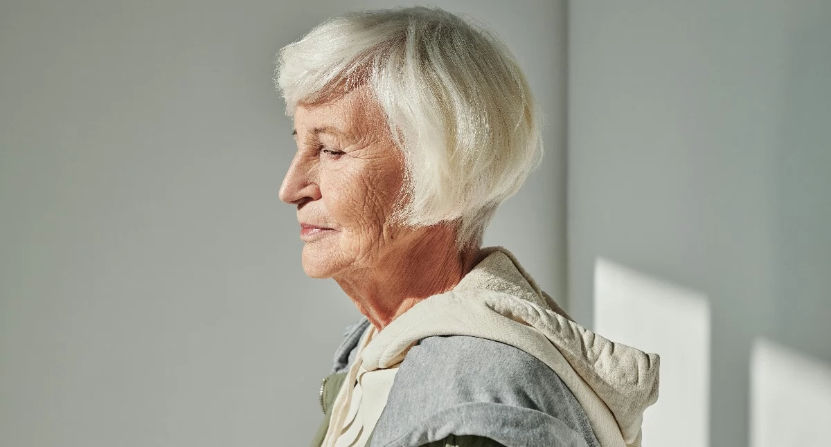 Pradaxa znika z listy leków dla seniorów 65+. MZ wskazuje alternatywy