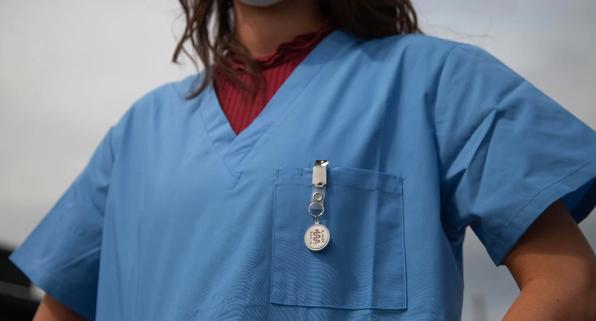 Pielęgniarki w czołówce zarobków absolwentów. Raport ELA pokazuje stawki nawet 13 tys. zł