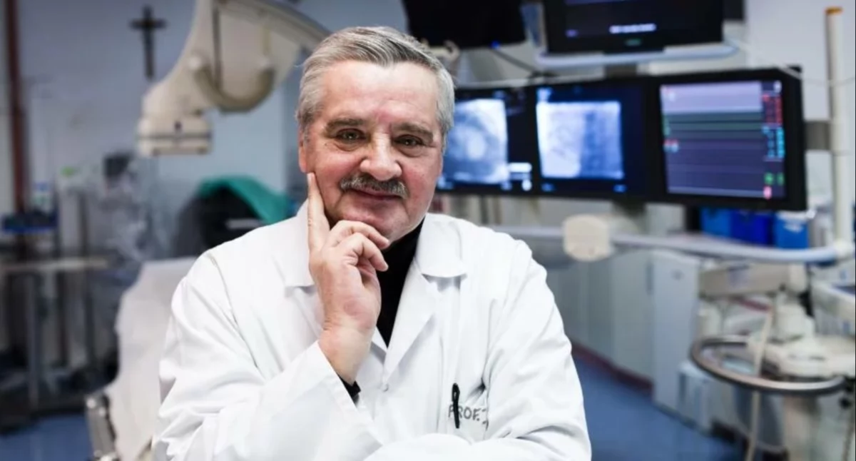 Prof. Jacek Dubiel doktorem honoris causa UJK w Kielcach. Wybitny kardiolog uhonorowany