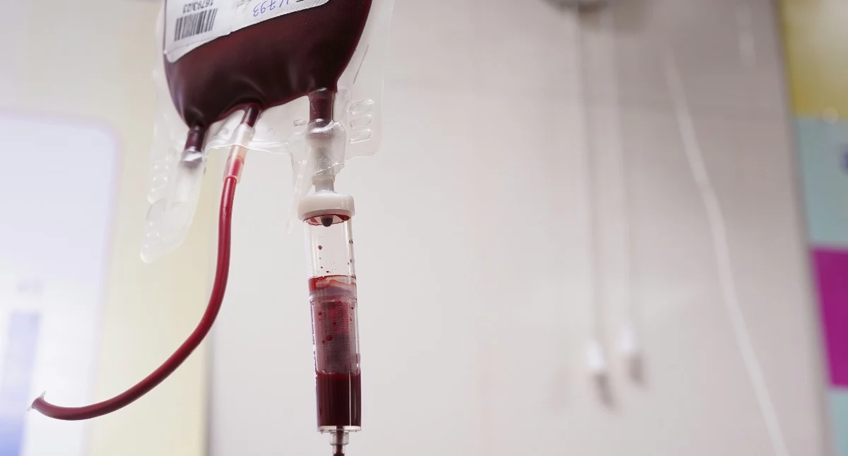 Fundacja DKMS publikuje raport o organizacjach hematologicznych. Brakuje funduszy, ludzi i wsparcia systemowego