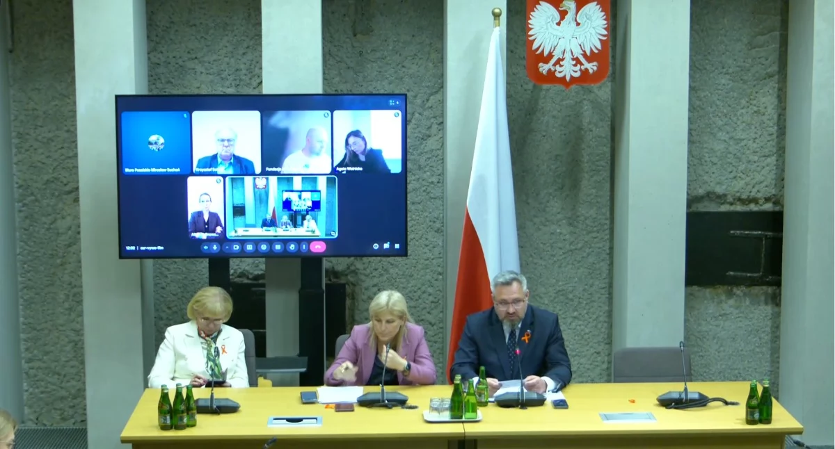 Stwardnienie rozsiane w Sejmie: niedoszacowane kontrakty opóźniają leczenie