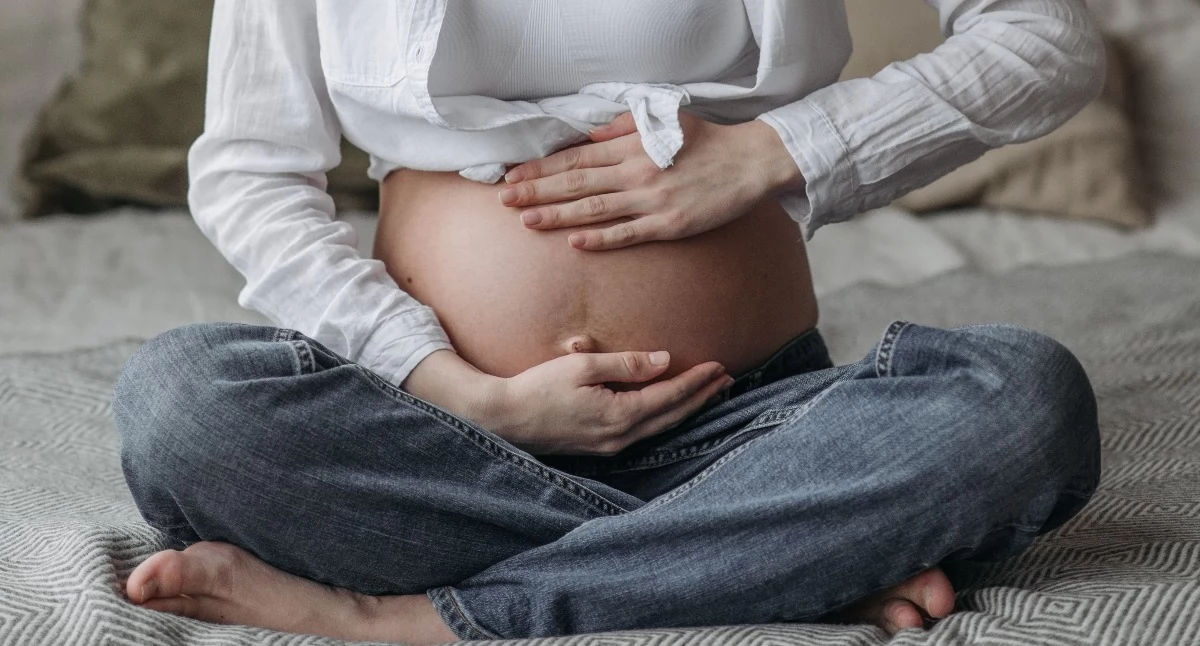 Liczba porodówek w Polsce nadal spada. NFZ uruchomił pierwszy interwencyjny punkt położniczy