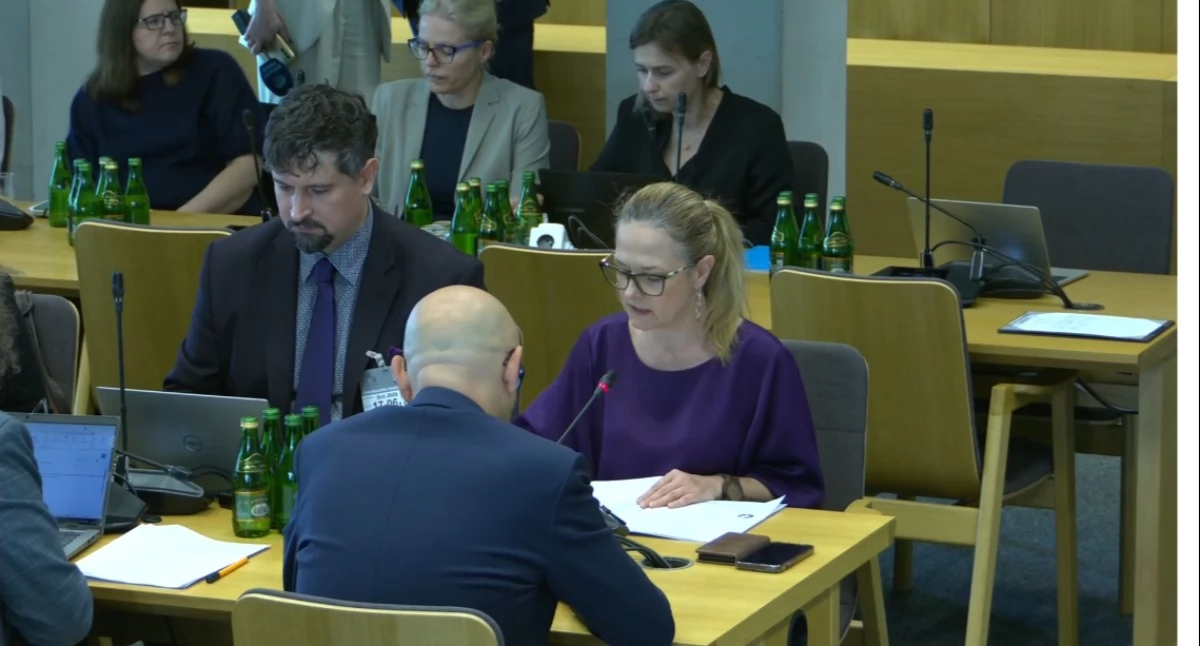 Ministerstwo Zdrowia chce pozyskiwać szczegółowe dane o zatrudnieniu i wynagrodzeniach personelu medycznego
