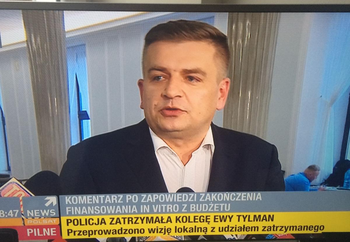 Arłukowicz o in vitro: To skandaliczna decyzja. PiS odbiera ludziom szczęście posiadania dzieci