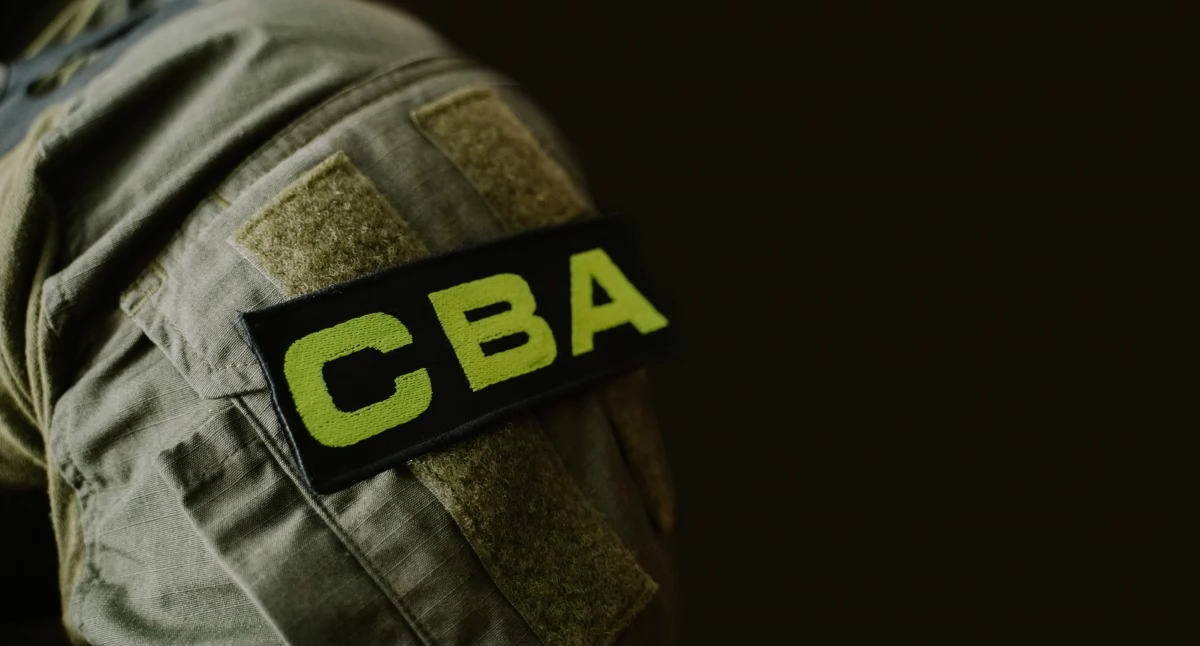 CBA w warszawskim ratuszu i urzędach. Służby zabezpieczają dokumenty ws. Szpitala Południowego