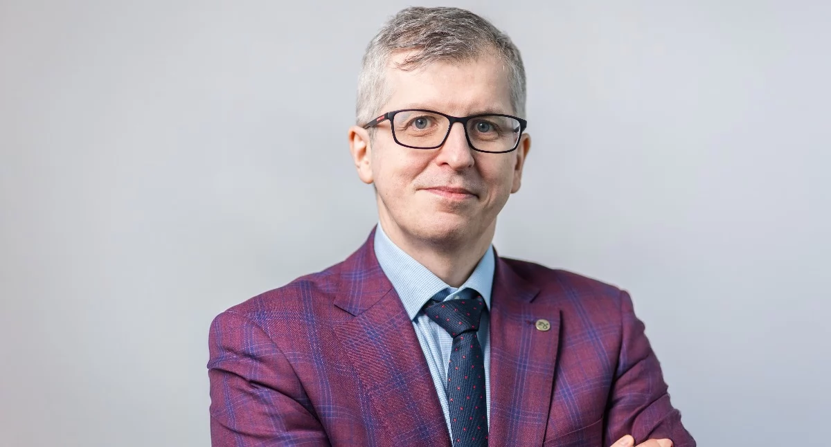 Prof. Piotr Rutkowski o czujności onkologicznej: „Rosnącego guza nie należy wycinać bez rozpoznania”