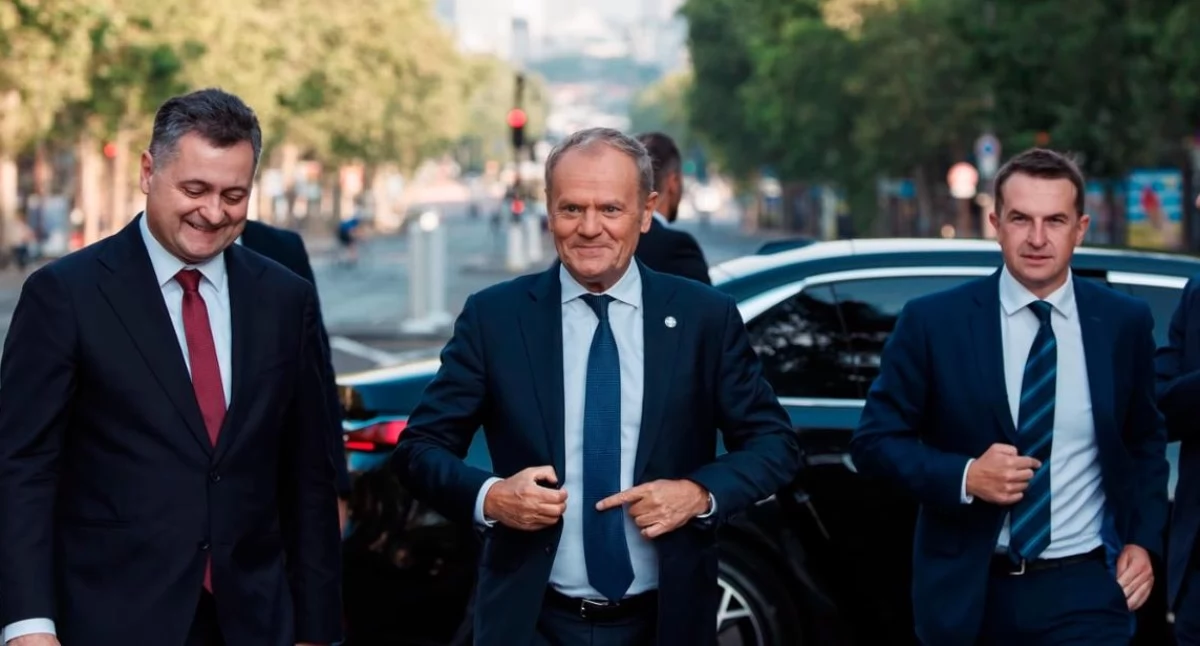 Premier zdecydował ws. pensji lekarzy. 16 razy płaca minimalna