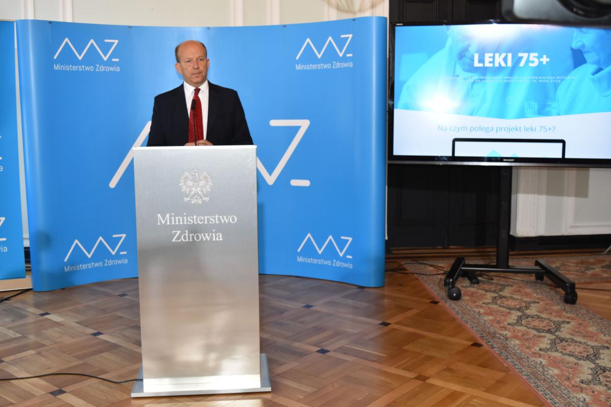 Radziwiłł: pacjenci 75+ mogą być leczeni bardzo tanio lub zupełnie bezpłatnie