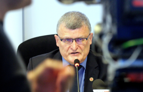 Lekarze: pandemia jest w rozkwicie