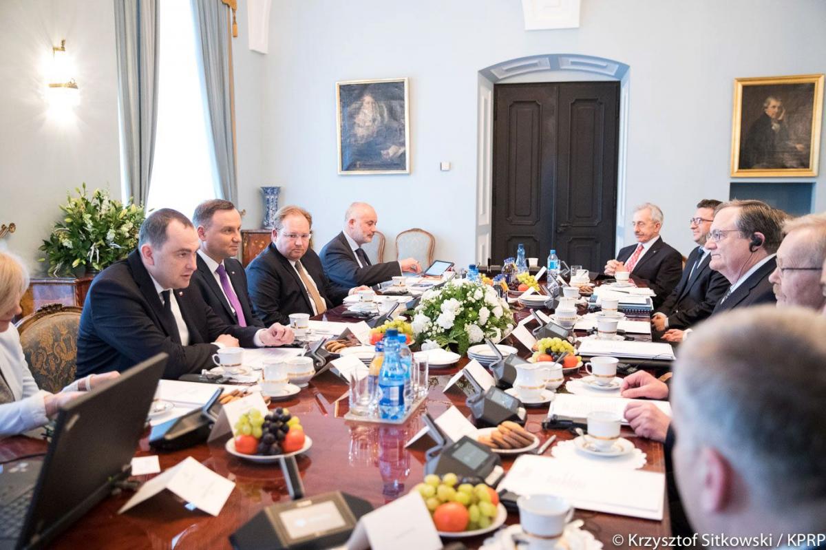 Prezydent spotkał się z onkologami