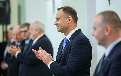 Prezydent wręczył nominacje profesorskie. Są też w dziedzinie medycyny