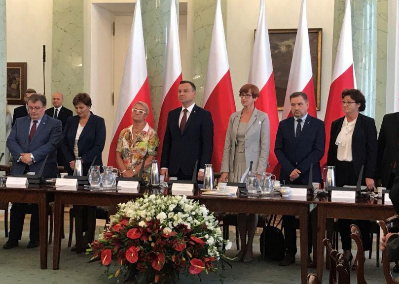 Ratownicy rozmawiali z prezydentem A. Dudą. Co zadeklarował?