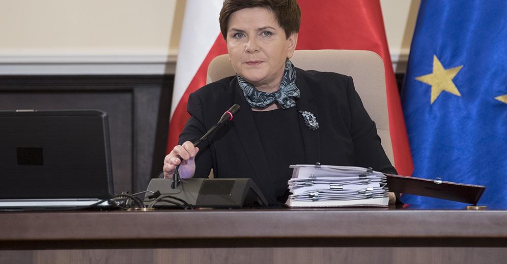 Premier Szydło chce przyspieszenia prac nad likwidacją NFZ