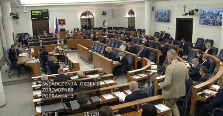 Senat poparł poprawki do ustawy o świadczeniach