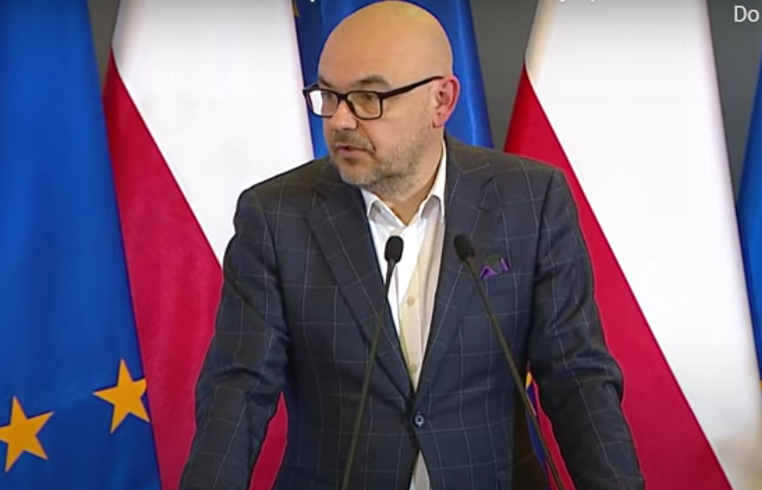 Polski Ład. NFZ śle instrukcję o naliczaniu wynagrodzeń
